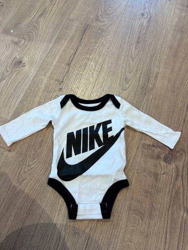Nike samfella