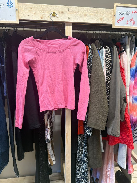 Bleik off shoulder zöru peysa