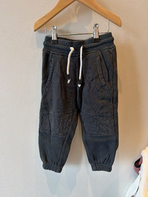 Buxur svartar h&m