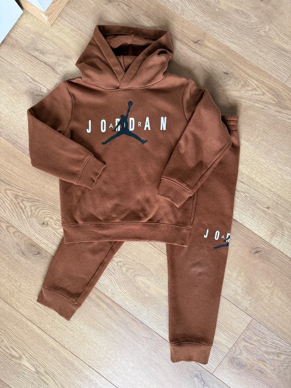 Jordan sett brúnt