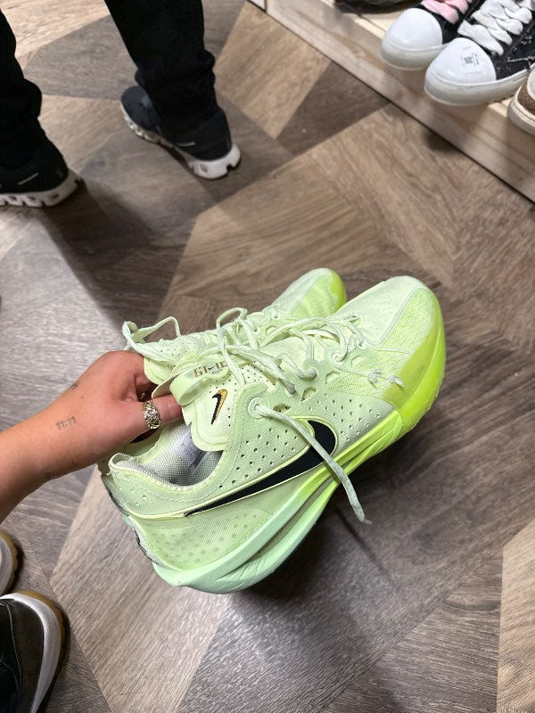 Nike GT03