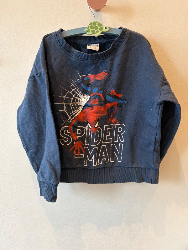 Spiderman peysa