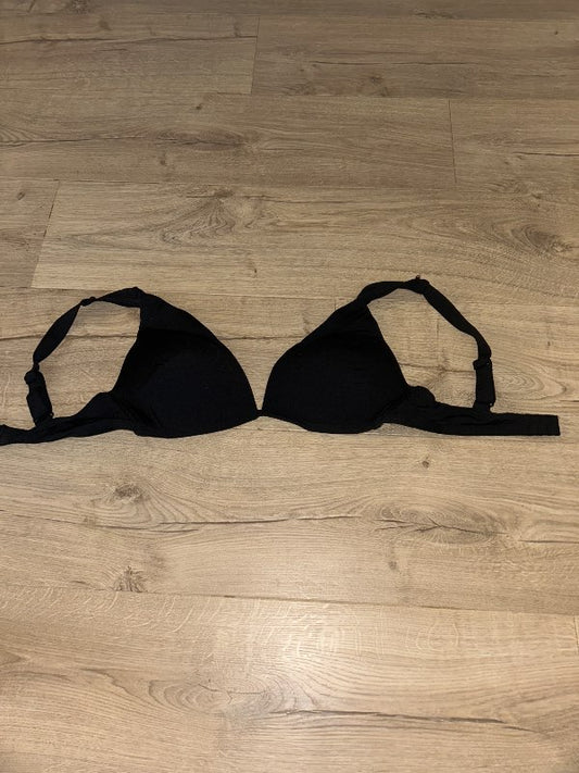 Svartur bikiní toppur