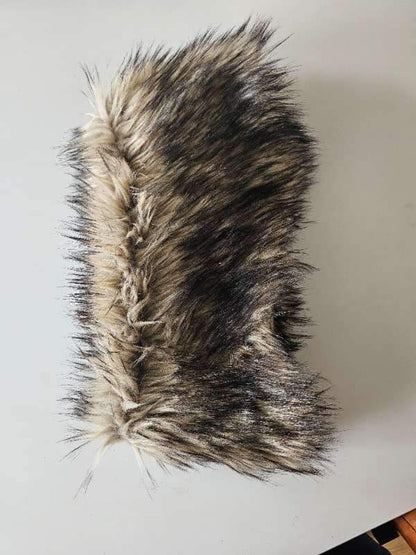 Lopin hálskragi ljós/brúnn