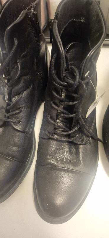 skóm